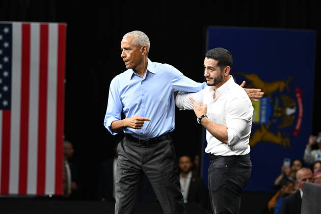 MI: Democrats Campaign in Detroit, Michigan Former United States President Barack Obama hugs Abdul El-Sayed, Democratic Nominee for US Senate from Michigan, prior to speaking at a Democratic candidates rally at Cass Technical High School in Detroit, Michigan, USA on Saturday, October 24, 2026. Winning US Senate and US House races in the swing state of Michigan is central to Democratic hopes to wrest power in both chambers of the US Congress from the Republicans. Credit: CNP AdMedia EDITORIAL USE ONLY  Copyright: xx AdMediax admphotosthree021972