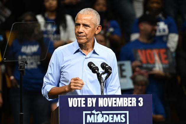 MI: Democrats Campaign in Detroit, Michigan Former United States President Barack Obama, speaks at a Democratic candidates rally at Cass Technical High School in Detroit, Michigan, USA on Saturday, October 24, 2026. Winning US Senate and US House races in the swing state of Michigan is central to Democratic hopes to wrest power in both chambers of the US Congress from the Republicans. Credit: CNP AdMedia EDITORIAL USE ONLY  Copyright: xx AdMediax admphotosthree021989