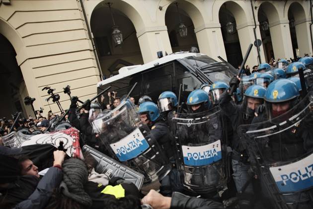 October 24, 2026, Turin, Italy: TURIN, ITALY - OCTOBER 24, 2026: Thousands of people took to the streets of Turin today to march against rearmament and the rising cost of living. The demonstration was met with a heavy police presence and several moments of tension, with clashes and tear gas along the route. Turin Italy - ZUMAq101 20261024_zna_q101_195 Copyright: xJulianxNelajx