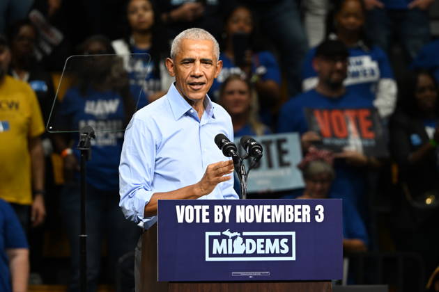 MI: Democrats Campaign in Detroit, Michigan Former United States President Barack Obama, speaks at a Democratic candidates rally at Cass Technical High School in Detroit, Michigan, USA on Saturday, October 24, 2026. Winning US Senate and US House races in the swing state of Michigan is central to Democratic hopes to wrest power in both chambers of the US Congress from the Republicans. Credit: CNP AdMedia EDITORIAL USE ONLY  Copyright: xx AdMediax admphotosthree022015