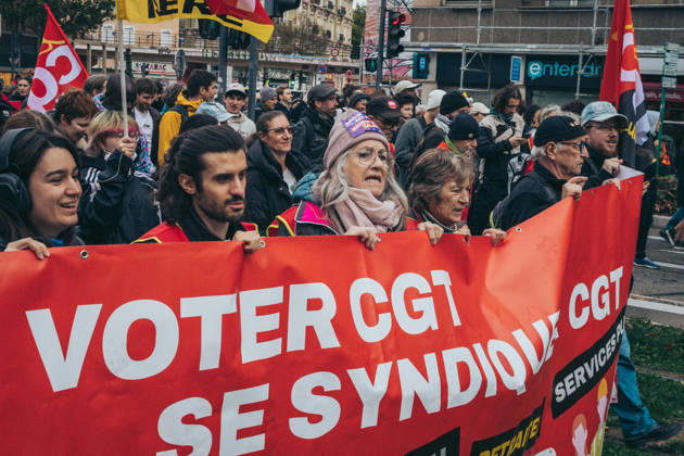 Yellow Vests Protest Act II - Grenoble A new day of mobilization took place on Saturday, October 24, called by the Yellow Vests (Gilets jaunes) and supported by high school students, university students, and labor unions, to protest against the high cost of living. A significant security presence was deployed. Nevertheless, clashes between masked individuals and law enforcement occurred on the fringes of the march. Photo by Leo Previtali ABACAPRESS.COM Grenoble France  Copyright: xPrevitalixLeo ABACAx