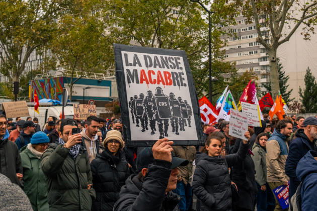 Yellow Vests Protest Act II - Paris Demonstrators carry placards displaying political messages during a march against the rising cost of living and for social justice in Paris, France, on October 24, 2026. The protest follows the boulevards des Maréchaux from Porte d’Italie to Porte de Vincennes, with calls for higher wages and better funding for public services and education. Photo by Jules Bernard ABACAPRESS.COM Paris Île-de-France France  Copyright: xBernardxJules ABACAx