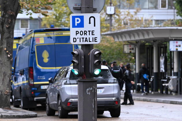 Yellow Vests Protest Act II - Paris Demonstration in favor of purchasing power, the protection of public services, and fiscal and social justice, as part of a nationwide call for mobilisation bringing together former members of the Yellow Vest movement, labor unions, high school and university students. in Paris on October 24, 2026. Photo by Karim Ait Adjedjou ABACAPRESS.COM Paris France  Copyright: xAitxAdjedjouxKarim ABACAx