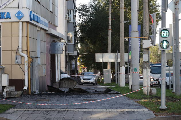 Russia, Ukraine report casualties in overnight strikes BELGOROD, RUSSIA - OCTOBER 25: Damage is seen following a Ukrainian drone attack in Belgorod, Russia, on October 25, 2026. Emergency teams inspect the affected area and assess the damage following the attack. Stringer Anadolu Belgorod Russia. Editorial use only. Please get in touch for any other usage.  Copyright: x2026xAnadoluxStringerx