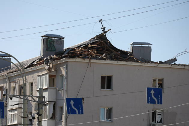 Russia, Ukraine report casualties in overnight strikes BELGOROD, RUSSIA - OCTOBER 25: Damage is seen following a Ukrainian drone attack in Belgorod, Russia, on October 25, 2026. Emergency teams inspect the affected area and assess the damage following the attack. Stringer Anadolu Belgorod Russia. Editorial use only. Please get in touch for any other usage.  Copyright: x2026xAnadoluxStringerx