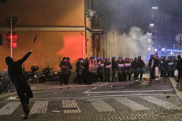 Clashes in Bologna BOLOGNA, ITALY - OCTOBER 24, 2026: Thousands of people gathered spontaneously in Piazza del Nettuno before setting off in a march through the city centre. Clashes broke out along Via Marconi. Several people were injured, and a young man lost consciousness after being tackled by police. A police water cannon was also used from behind the protesters and hit the ambulance that was assisting the unconscious man. In protest, demonstrators sat down in front of the police line, which, after several minutes, decided to disband its wall of shields. Bologna Italy Copyright: x xLorenzoxPasinix xJNAxPressx