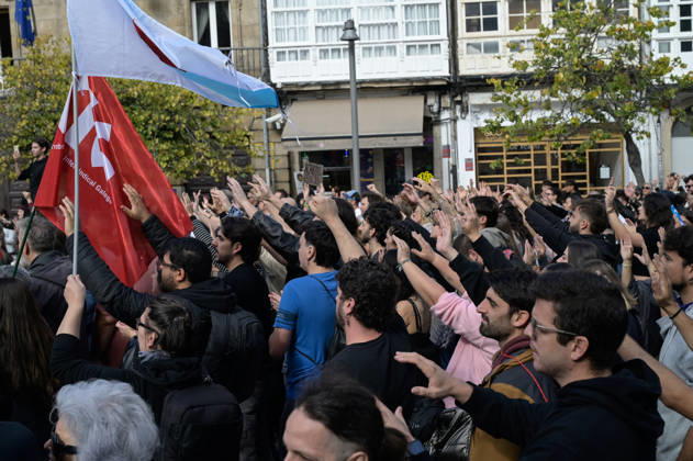 Against Police Repression Rally in A Coruna Protesters during a rally under the slogan Against Police Repression, on October 25, 2026, in A Coruna, Galicia, Spain. Galiza Nova, CIG, and Erguer, with the support of the BNG and the Coordinadora da Mocidade Socialista, have called for seven simultaneous rallies in Galician cities to condemn police actions during the protests over the visit of Vox leader, Santiago Abascal, to A Coruna on October 21, 2026 OCTOBER 25, 2026 M Spain Copyright: xM.xDylanx 7868720