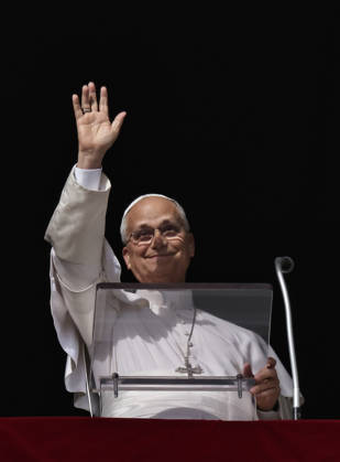 October 25, 2026. Vatican City - POPE LEO XIV delivers Angelus prayer in St. Peter s Square at the Vatican.. EvandroInetti_via ZUMA Wire Vatican City State - ZUMAi15_ 20261025_zaf_i15_001 Copyright: xEvandroxInettix