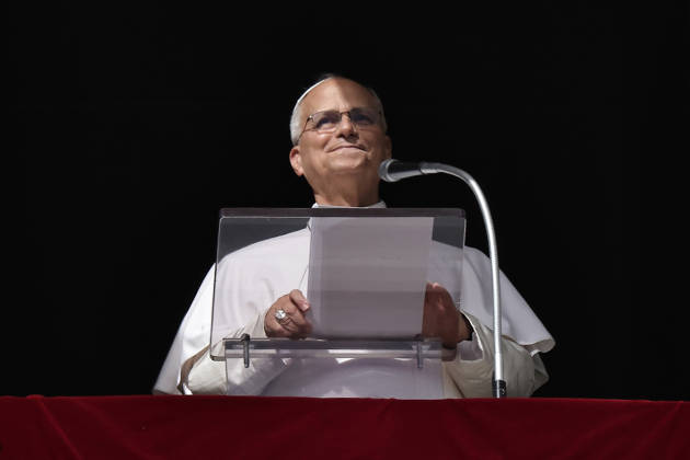 October 25, 2026. Vatican City - POPE LEO XIV delivers Angelus prayer in St. Peter s Square at the Vatican.. EvandroInetti_via ZUMA Wire Vatican City State - ZUMAi15_ 20261025_zaf_i15_006 Copyright: xEvandroxInettix
