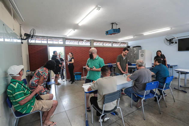 October 25, 2026, Belo Horizonte, Minas Gerais, BRAZIL: Preparation and organization of a polling station at the Maria Luiza Miranda Bastos State School, in the Planalto neighborhoodÃ¢â‚¬located in the northern zone of Belo Horizonte, Minas GeraisÃ¢â‚¬for the second round of the 2026 elections, along with the arrival of voters and the casting of ballots this Sunday, October 25, 2026. Belo Horizonte BRAZIL  - ZUMAc236 20261025_znp_c236_038 Copyright: xRodneyxCostax