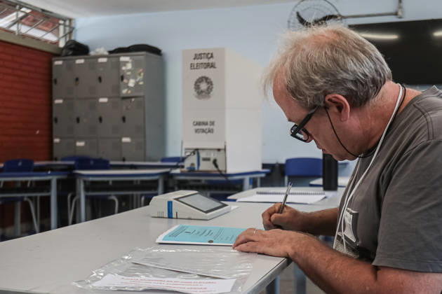 October 25, 2026, Belo Horizonte, Minas Gerais, BRAZIL: Preparation and organization of a polling station at the Maria Luiza Miranda Bastos State School, in the Planalto neighborhoodÃ¢â‚¬located in the northern zone of Belo Horizonte, Minas GeraisÃ¢â‚¬for the second round of the 2026 elections, along with the arrival of voters and the casting of ballots this Sunday, October 25, 2026. Belo Horizonte BRAZIL  - ZUMAc236 20261025_znp_c236_056 Copyright: xRodneyxCostax