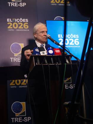 RECORD DATE NOT STATED The president of the Sao Paulo Regional Electoral Court (TRE-SP) gives an interview about the progress of the elections. Sao Paulo (SP), October 25, 2026 2026 Elections TRE-SP The president of the Regional Electoral Court of Sao Paulo (TRE-SP), Judge Jose Antonio Encinas Manfre, gives a press conference on the progress of the second round of voting in the 2026 elections, in the press room at the court s headquarters in Sao Paulo. The report also details the replacement of electronic voting machines during the second round of the 2026 elections. Up to this time, 114 machines have been replaced, 32 in the capital and 82 in the interior, out of a total of 114,605 machines, equivalent to 0.099% of the total.(Foto: Leco Viana Thenews2 im  Copyright: xLecoxVianax