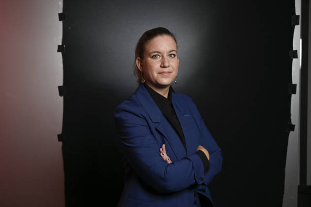 Mathilde Panot on Franc Jeu - Paris French deputy and President of La France Insoumise (LFI) parliamentary group Mathilde Panot poses for pictures for Franc Jeu on France 2 channel in Paris, France on October 25, 2026. Photo by Stephane Le Tellec ABACAPRESS.COM Paris France  Copyright: xLexTellecxStephane ABACAx