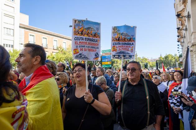 October 25, 2026, Madrid, Spain: Protesters carry signs in support of the autonomous city of Ceuta..Thousands of people in Madrid have rallied in support of the demands made by women from Ceuta known locally as caballas who are calling for a return to normalcy in the autonomous city. Madrid Spain - ZUMAs197 20261025_aaa_s197_115 Copyright: xDavidxCanalesx