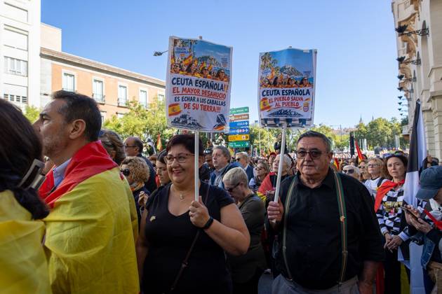 October 25, 2026, Madrid, Madrid, Spain: MADRID, SPAIN OCTOBER 25, 2026: Thousands of people in Madrid have rallied in support of the demands made by women from Ceuta known locally as caballas who are calling for a return to normalcy in the autonomous city. Madrid Spain - ZUMAq101 20261025_zna_q101_113 Copyright: xC.xCarvajalx
