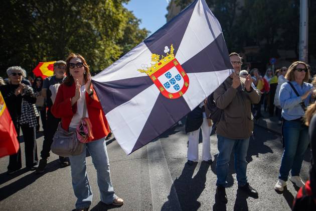 October 25, 2026, Madrid, Madrid, Spain: MADRID, SPAIN OCTOBER 25, 2026: Thousands of people in Madrid have rallied in support of the demands made by women from Ceuta known locally as caballas who are calling for a return to normalcy in the autonomous city. Madrid Spain - ZUMAq101 20261025_zna_q101_114 Copyright: xC.xCarvajalx