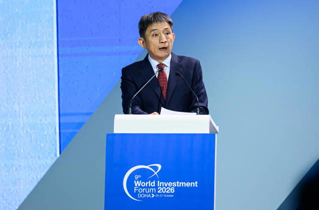 October 25, 2026, Doha, Qatar: Li Chenggang, International Trade Representative of China, speaks during a plenary session following the opening ceremony of the 9th World Investment Forum (WIF 2026). The three-day summit, organized by United Nations Conference on Trade and Development Doha Qatar  - ZUMAs197 20261025_aaa_s197_137 Copyright: xNoushadxVariyattiyakkalx