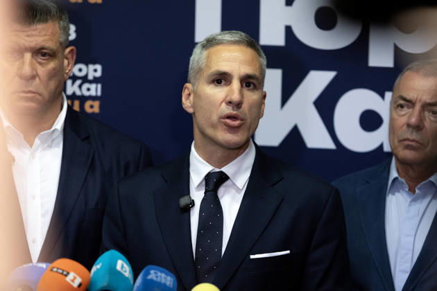 Bulgarian presidential candidate Andrey Gyurov SOFIA, BULGARIA - OCTOBER 25: Bulgarian presidential candidate Andrey Gyurov speaks to the press following the first round of the presidential election, in Sofia, Bulgaria on October 25, 2026. A presidential runoff election is scheduled for November 1, 2026. Hristo Vladev Anadolu Sofia Bulgaria. Editorial use only. Please get in touch for any other usage.  Copyright: x2026xAnadoluxHristoxVladevx