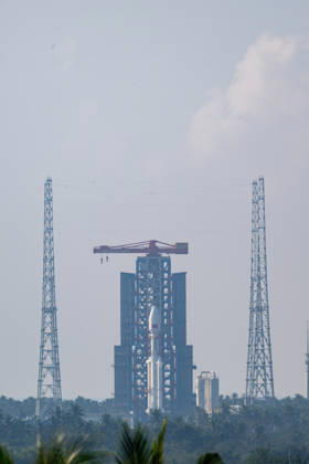 WENCHANG, CHINA - OCTOBER 25: A Long March 8A Y12 carrier rocket launches the Satellite Internet Low Orbit 28 Group satellites from the Hainan Commercial Spaceport on October 25, 2026 in Wenchang, Hainan Province of China. The satellites successfully entered their predetermined orbits, marking the completion of the launch mission.  Copyright: xVCGx 111676918375