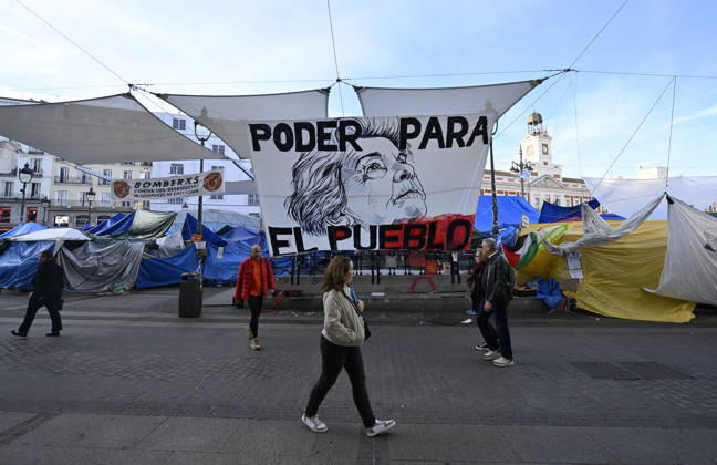 Tent protest at Sol Square in Madrid marks its first month MADRID, SPAIN - OCTOBER 26: A view of the area where Spaniards continue a tent protest at Sol Square, launched on September 26 to call on the central and regional governments to find solutions to the country s housing crisis, as the protest marks its first month in Madrid, Spain, on October 26, 2026. Burak Akbulut Anadolu Madrid Spain. Editorial use only. Please get in touch for any other usage. Copyright: x2026xAnadoluxBurakxAkbulutx
