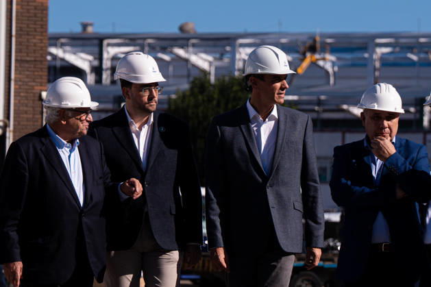 Sánchez Visits the Armón Shipyards and the Baleària Ferry G034 in Gijón Prime Minister Pedro Sánchez, and the President of the Principality of Asturias, Adrián Barbón, during a visit to the Armón Shipyards on October 26, 2026, in Gijón, Asturias, Spain. Sánchez visited the shipyard to see Baleària’s G034 ferry firsthand, the shipping company’s first 87-meter-long aluminum high-speed catamaran ferry with 100% electric propulsion, equipped with a high-capacity battery system, October 26, 2026, Spain Copyright: xJuanxVegax 7870816