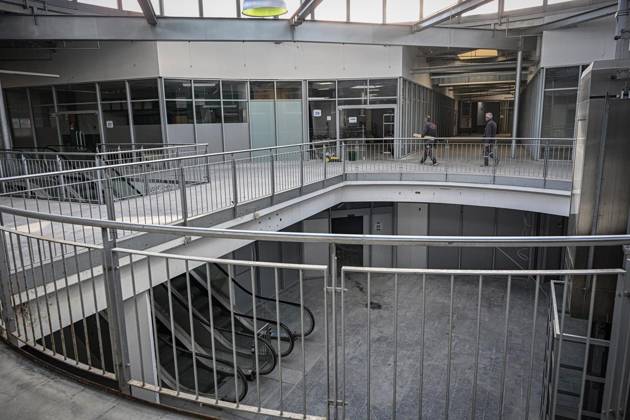 Lost Place Marktpassagen Adlershof: Here s what the new investor has planned for the former shopping center ** FOR EDITORIAL USE ONLY ** EDITORIAL USE ONLY ** p Lost Place Marktpassagen Adlershof Here’s what the new investor has planned for the former shopping center, photographed on October 26, 2026, in Berlin, Berlin, Berlin, Berlin. Copyright MaurizioxGambarini Copyright: MaurizioxGambarini doc88754fhugjdftjb8qc2 ,EDITORIAL USE ONLY Copyright: MaurizioxGambarini