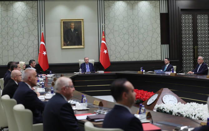 Turkish President Recep Tayyip Erdogan ANKARA, TURKIYE - OCTOBER 26: (----EDITORIAL USE ONLY - MANDATORY CREDIT - TURKISH PRESIDENCY MUSTAFA KAMACI HANDOUT - NO MARKETING NO ADVERTISING CAMPAIGNS - DISTRIBUTED AS A SERVICE TO CLIENTS----) Presidential Cabinet meets under the chairmanship of Turkish President Recep Tayyip Erdogan in Ankara, Turkiye on October 26, 2026. TUR Presidency Mustafa Kamaci Anadolu Ankara Turkey. Editorial use only. Please get in touch for any other usage.  Copyright: x2026xAnadoluxTURxPresidencyx xMustafaxKamacix