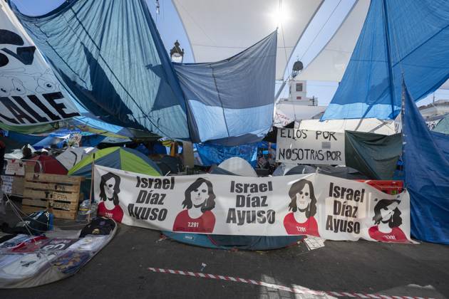 October 26, 2026, Madrid, Spain: A view of the area where Spaniards continue a tent protest at Sol Square, launched on September 26 to call on the central and regional governments to find solutions to the country s housing crisis, as the protest marks its first month in Madrid, Spain Madrid Spain  - ZUMAs197 20261026_aaa_s197_054 Copyright: xAtilanoxGarciax