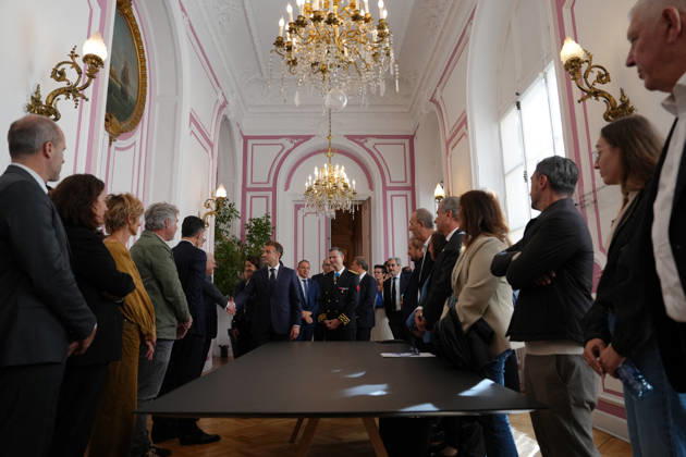 President Macron visits Marseille a Week After the Riots - France French President Emmanuel Macron meets with business owners whose businesses were damaged during recent riots in Marseille, France, Monday, October 26, 2026, during a visit to notice the return of republican order after the violence and looting that punctuated the citizen mobilization of October 17, 2026. Protests by high school students over learning conditions sparked a movement that has since spread nationwide, fuelled by broader anger over the rising cost of living. Photo by Aurelien Morissard Pool ABACAPRESS.COM Marseille France  Copyright: xMorissardxAurelien Pool ABACAx