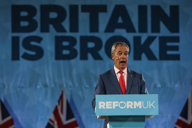 Reform UK leader Nigel Farage unveils party s economic rescue plan in London LONDON, UNITED KINGDOM - OCTOBER 26: Leader of Reform UK Nigel Farage unveils his party s economic rescue plan during a press conference held ahead of the government s budget announcement, at The Lindley Hall in London, United Kingdom on October 26, 2026. Zeynep Demir Anadolu London United Kingdom. Editorial use only. Please get in touch for any other usage.  Copyright: x2026xAnadoluxZeynepxDemirx
