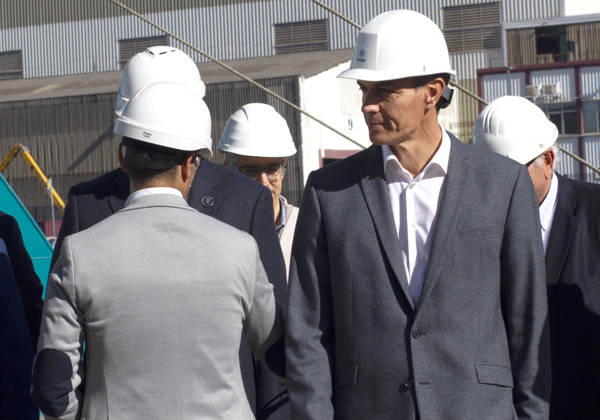 Spain: Pedro Sanchez in Gijon Spanish Prime Minister Pedro Sánchez visits the Armón shipyards in Gijón during the construction of a ferry for Balearia. Gijon Spain Copyright: MercedesxMenendez