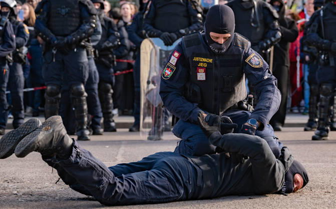 October 26, 2026 Official celebrations for Austria’s National Day 2026 Oath-taking ceremony during the official celebrations for National Day 2026 at Heldenplatz in Vienna, Austria The Prison Guard Special Operations Unit (JEG) during a demonstration in Vienna at Heldenplatz, Vienna, Austria