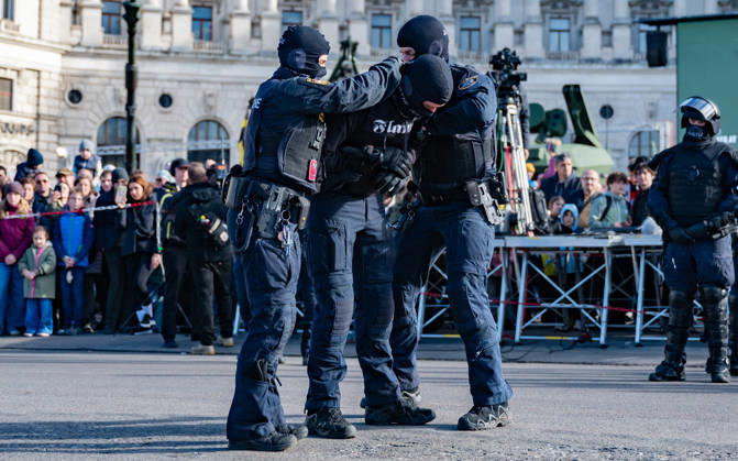October 26, 2026 Official celebrations for Austria’s National Day 2026 Oath-taking ceremony during the official celebrations for National Day 2026 at Heldenplatz in Vienna, Austria The Prison Guard Special Operations Unit (JEG) during a demonstration in Vienna at Heldenplatz, Vienna, Austria