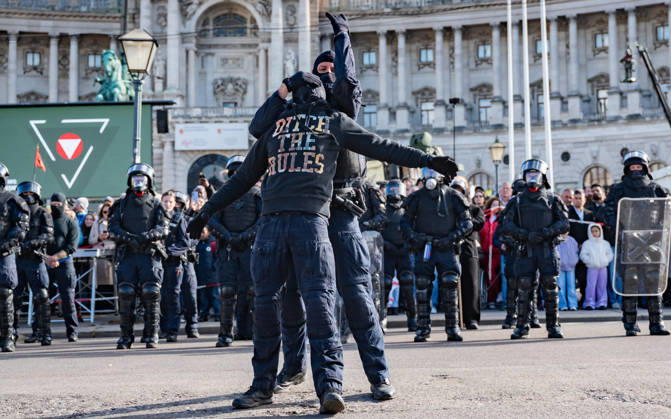 October 26, 2026 Official celebrations for the 2026 Austrian National Day Oath-taking ceremony during the official celebrations for the 2026 National Day at Heldenplatz in Vienna, Austria The Prison Guard Special Operations Unit (JEG) during a demonstration in Vienna at Heldenplatz, Vienna, Austria