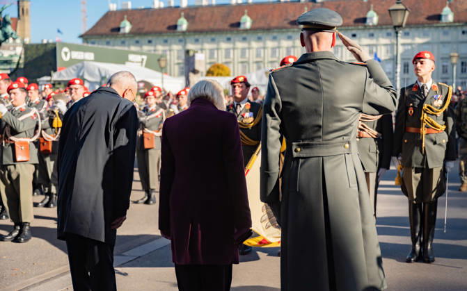 October 26, 2026 Official celebrations for Austria’s National Day 2026 Wreath-laying ceremony during the official celebrations on National Day 2026 at the outer castle gate on Heldenplatz in Vienna, Austria. The photo shows Alexander Sascha Van der Bell
