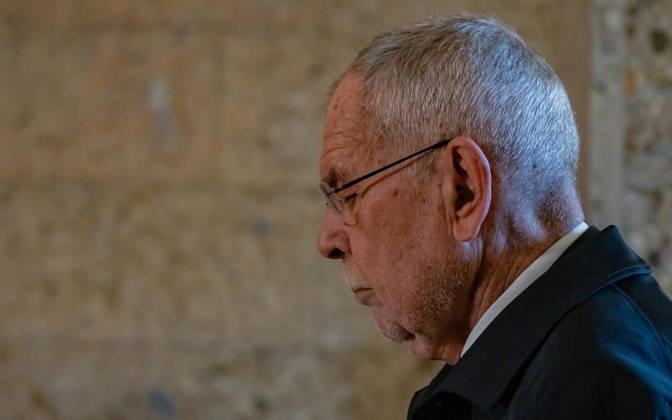 October 26, 2026 Official celebrations for Austria’s National Day 2026 Wreath-laying ceremony during the official celebrations on National Day 2026 at the outer castle gate on Heldenplatz in Vienna, Austria. The photo shows Alexander Sascha Van der Bellen, Federal President of the Republic of Austria, at Heldenplatz in Vienna, Austria.