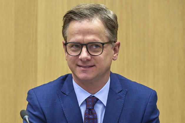 Federal Health Minister Carsten Linnemann (CDU) during the inaugural meeting of the Long-Term Care Structure Commission on Tuesday, October 27, 2026, in Berlin. FOR EDITORIAL USE ONLY Copyright: epd-bild ChristianxDitsch Linnemann1