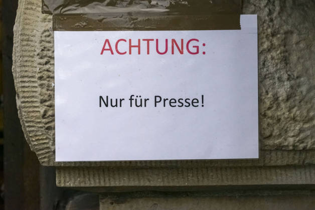 CNTV COURT Notice at Entrance: For Press Only Sign at the site of the collision with the Nord Stream pipeline in the Baltic Sea during the trial Strict security measures in place October 27, 2026 Hamburg, Sievekingsplatz 2 Day of the hearing Strict security measures are in place at the Hamburg Regional Court, Criminal Justice Building, Hamburg, Germany