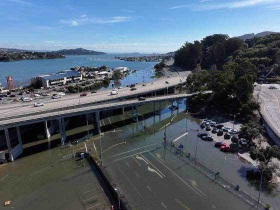 High tide in Marin County of California MARIN COUNTY, CA - OCTOBER 27: Floodwaters covered roads in Marin County during high tide between Sausalito and Mill Valley in California, United States on October 27, 2026. Tayfun Coskun Anadolu California United States. Editorial use only. Please get in touch for any other usage.  Copyright: x2026xAnadoluxTayfunxCoskunx