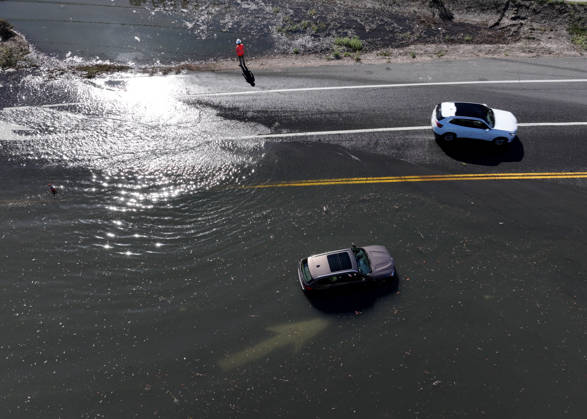 High tide in Marin County of California MARIN COUNTY, CA - OCTOBER 27: Floodwaters covered roads in Marin County during high tide between Sausalito and Mill Valley in California, United States on October 27, 2026. Tayfun Coskun Anadolu California United States. Editorial use only. Please get in touch for any other usage.  Copyright: x2026xAnadoluxTayfunxCoskunx
