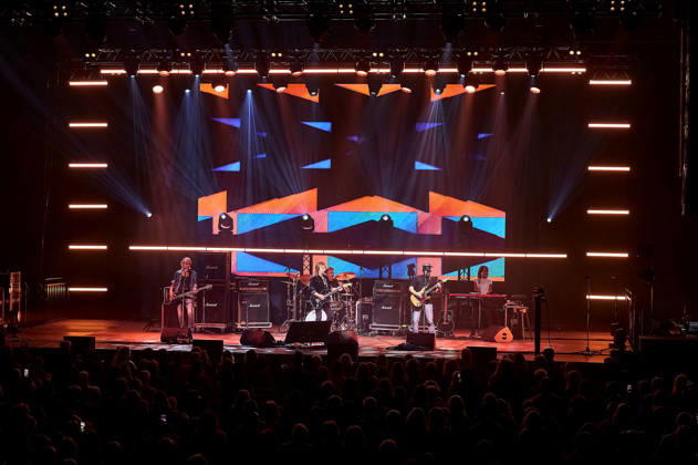Chris Norman Band live at a concert on the Lifelines Tour at the Swiss Life Hall in Hanover, October 26, 2026 Foto:xU.xStammx xFuturexImagex norman_6001
