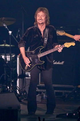 Chris Norman Band live at a concert on the Lifelines Tour at the Swiss Life Hall in Hanover, October 26, 2026 Foto:xU.xStammx xFuturexImagex norman_6019
