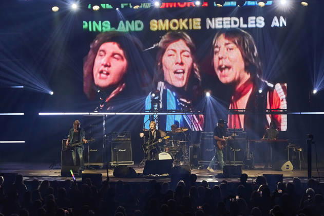 Chris Norman Band live at a concert on the Lifelines Tour at the Swiss Life Hall in Hanover, October 26, 2026 Foto:xU.xStammx xFuturexImagex norman_6045