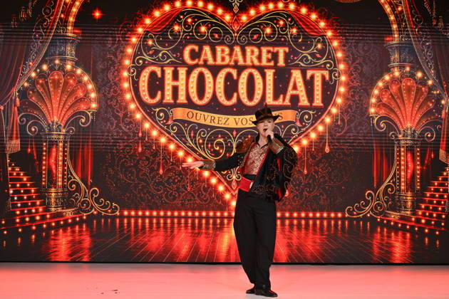 Salon du Chocolat - Paris A model wears a chocolate creation by artisan chocolatier Thierry Court, designed in collaboration with Anna Gerones, brand experience manager at Le Carré de 5, during the Chocolate Musical Show at the 31st Salon du Chocolat et de la Pâtisserie – Chocolate Fair at Parc des Expositions Porte de Versailles on October 27, 2026, in Paris, France. Photo by Jana Call me J ABACAPRESS.COM Paris Ile de France France  Copyright: xJanaxCallxmexJ ABACAx