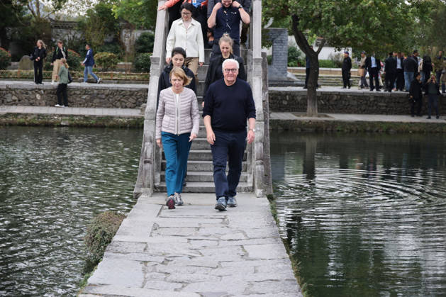 Federal President in the Yellow Mountains, China, October 28, 2026, China, Hefei, Presidential Air Service, departure of Federal President Frank Walter Steinmeier and Elke Buedenbender for China and visit to Yuping National Park in the Hangshan Mountains (Yellow Mountains), a 130-million-year-old granite formation that Caspar David Friedrich once painted; Hangshan, Anhui, China