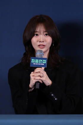 Seoul press screening for the movie Final Interview South Korean actor Cho Yi-hyun speaks during a press preview for the movie Final Interview in Seoul, South Korea, on October 28, 2026. Seoul South Korea  Copyright: xMatrixxImagesx xJungxUi-Chelx