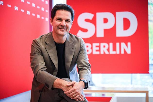SPD Lead Candidate Steffen Krach ** FOR EDITORIAL PURPOSES ONLY ** EDITORIAL USE ONLY ** p SPD Lead Candidate Steffen Krach r, photographed on October 28, 2026, in Berlin Berlin Berlin Berlin Copyright MaurizioxGambarini Copyright: MaurizioxGambarini doc88857zczbf5kdw1j21l8 ,EDITORIAL USE ONLY Copyright: MaurizioxGambarini