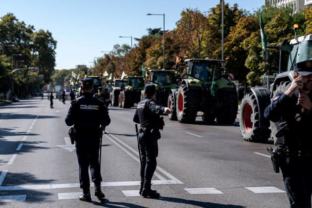 Spanish farmers take to Madrid s streets with tractors to demand better conditions for the agricultural sector. MADRID, SPAIN - OCTOBER 28: Tractors from across Spain fill the streets of Madrid as farmers and livestock breeders mobilize to demand fair prices, lower production costs, better working conditions, and stronger support for the agricultural sector in Madrid, Spain on October 28, 2026. Diego Radames Anadolu Madrid Spain. Editorial use only. Please get in touch for any other usage.  Copyright: x2026xAnadoluxDiegoxRadamesx