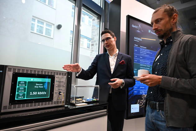 Quantum Communication Network Activated in Berlin BERLIN, GERMANY – OCTOBER 28: A demonstration setup is seen during the launch of a cross-state quantum communication network connecting Bavaria, Thuringia and Berlin at the Fraunhofer Heinrich Hertz Institute (HHI) in Berlin, Germany, on October 28, 2026. The live demonstration marks the culmination of the seven-year QuNET research initiative, which develops highly secure communication systems based on quantum technologies. Volodymyr Sindieiev Anadolu Berlin Germany. Editorial use only. Please get in touch for any other usage.  Copyright: x2026xAnadoluxVolodymyrxSindieievx