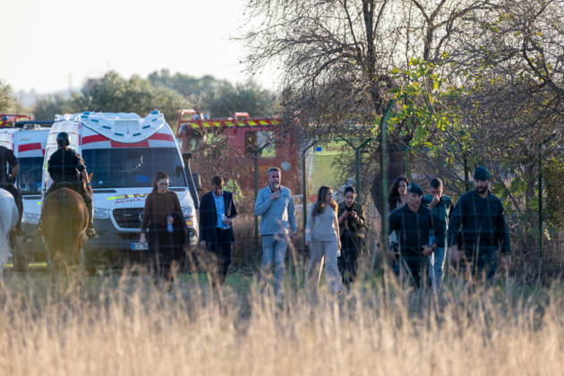 October 28, 2026, Urda, Toledo, Spain: October 28, 2026, Urda, Toledo, Spain: October 28, 2026, Urda, Toledo, Spain: At least 68 people have died and dozens more were injured after two high-speed passenger trains collided near Urda station in the province of Toledo on Wednesday morning, regional authorities confirmed. The catastrophe occurred at approximately 08:53 AM when a state-owned Renfe AVE train struck the rear of a stationary train operated by private carrier Iryo. More than 500 passengers were on board both convoys, which were traveling along the Madrid-Andalusia high-speed corridor. Spanish Transport Minister ü scar Puente stated that the collision followed a safety system failure, after which an inexplicable order was issued - ZUMAd308 20261028_zsp_d308_102 Copyright: xJuanxCarlosxLucasx